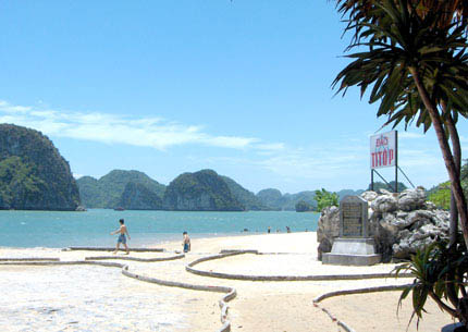 Gherman Titov statue to be built in Ha Long bay